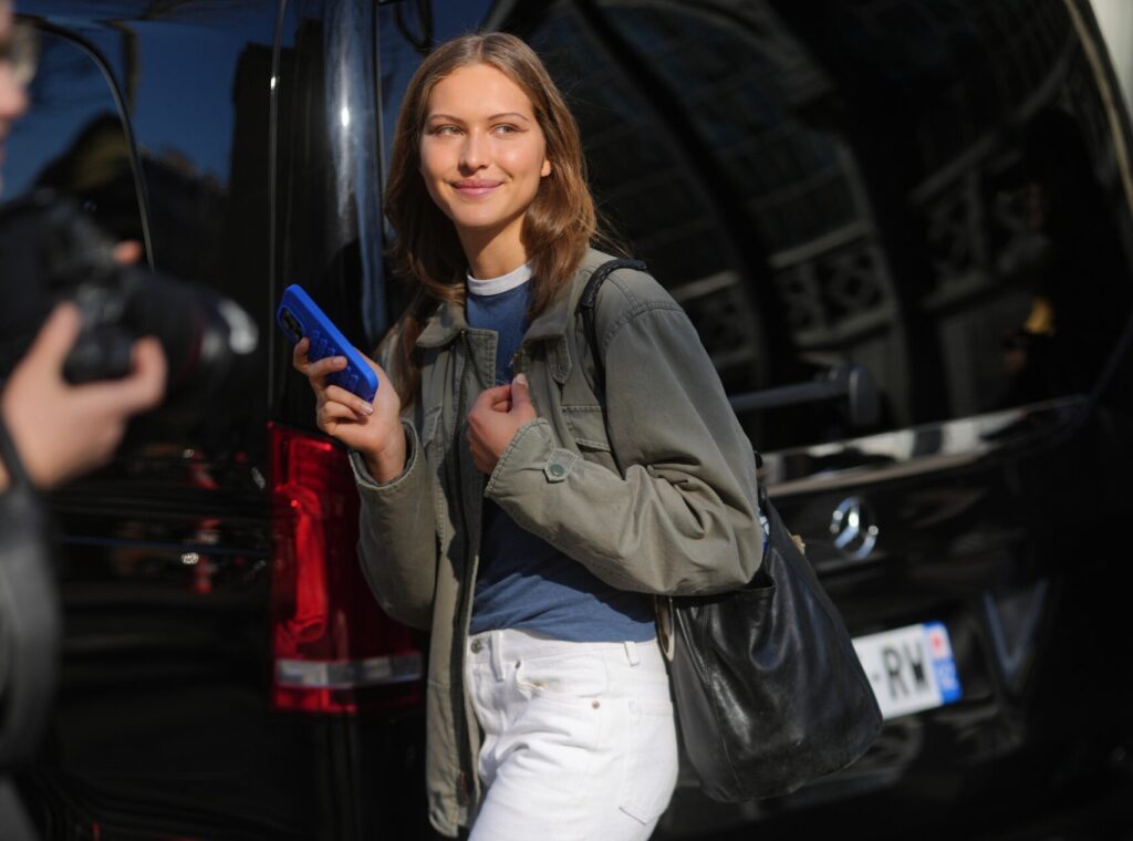 λευκό-τζιν-πώς-να-το-φορέσετε-αυτή-την-2298074