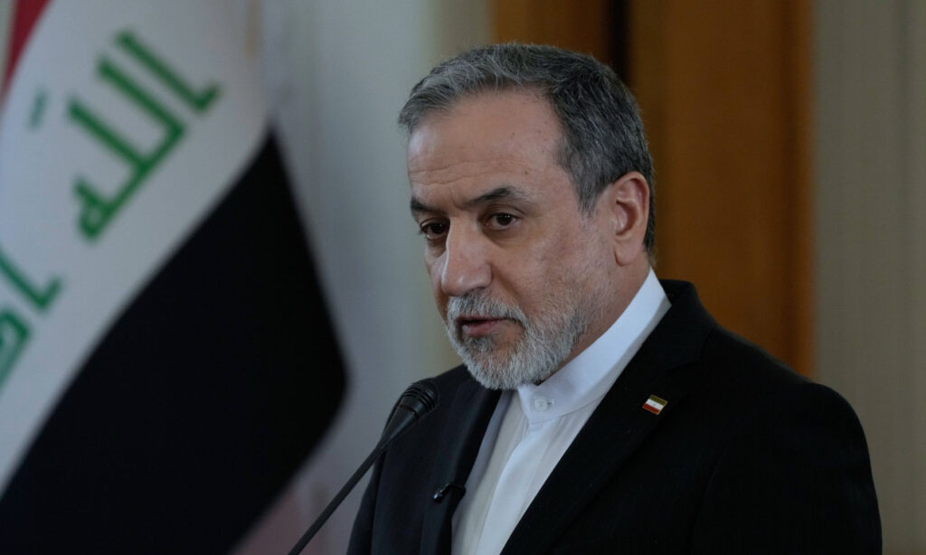 έφτασε-στο-πακιστάν-ο-ιρανός-υπεξ-θα-2310733