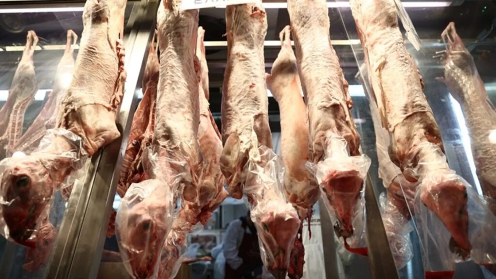 στο-κόκκινο-οι-έλεγχοι-στα-σφαγεία-τ-2300075