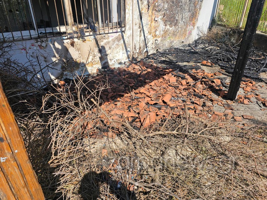 Κρήτη: Παρανάλωμα του πυρός έγινε γυμνάσιο – Ανήλικοι έκαψαν το σχολείο για το έθιμο του Ιούδα! 8 Κρήτη: Παρανάλωμα του πυρός έγινε γυμνάσιο – Ανήλικοι έκαψαν το σχολείο για το έθιμο του Ιούδα!