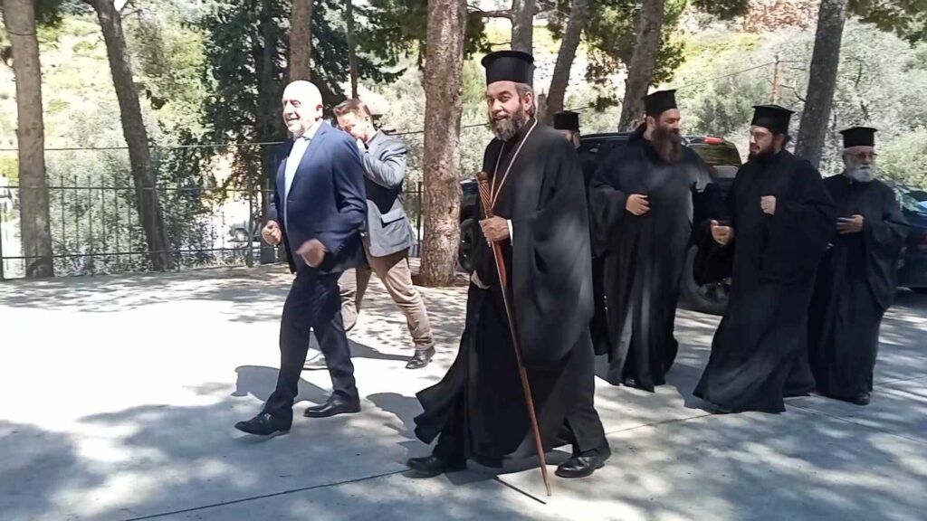 στα-σφακιά-ο-νέος-μητροπολίτης-λάμπης-2300227