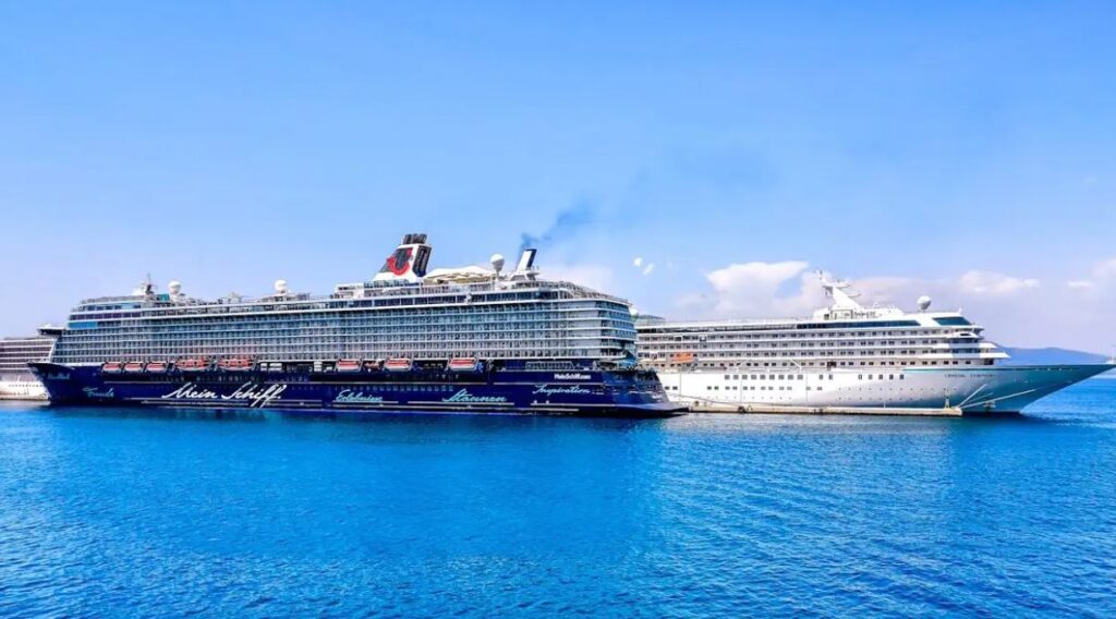 πλήγμα-στην-κρουαζιέρα-απώλειες-άνω-τ-2310929