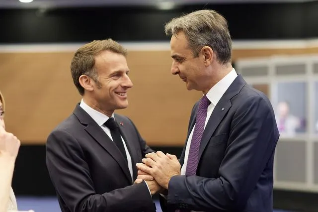 ο-εμανουέλ-μακρόν-στην-αθήνα-video-2310610