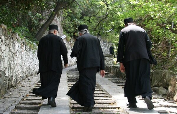 εμφύλιος-σε-μοναστήρι-των-χανίων-σ-2312556