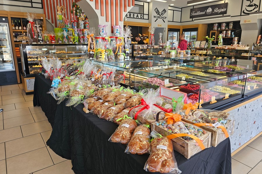 στα-περσινά-επίπεδα-οι-τιμές-στα-γλυκά-2299610