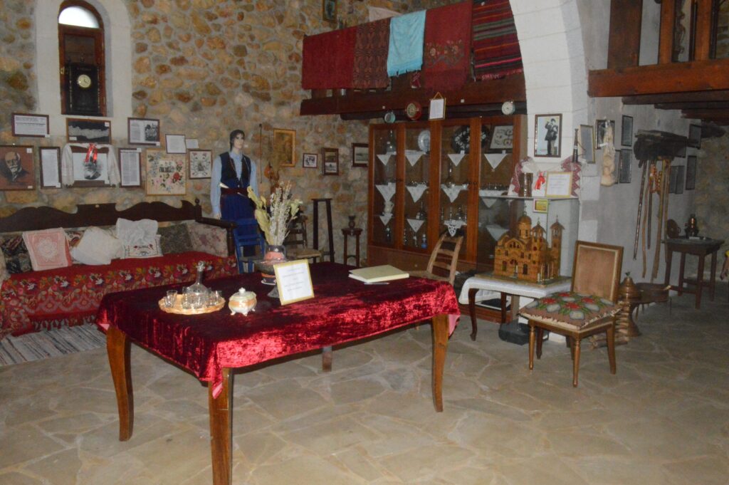 πασχαλινές-αναμνήσεις-από-τη-σούδα-τ-2297868