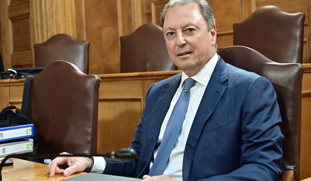 κάνε-τα-μαγικά-σου-νέοι-αποκαλυπτικ-2298572