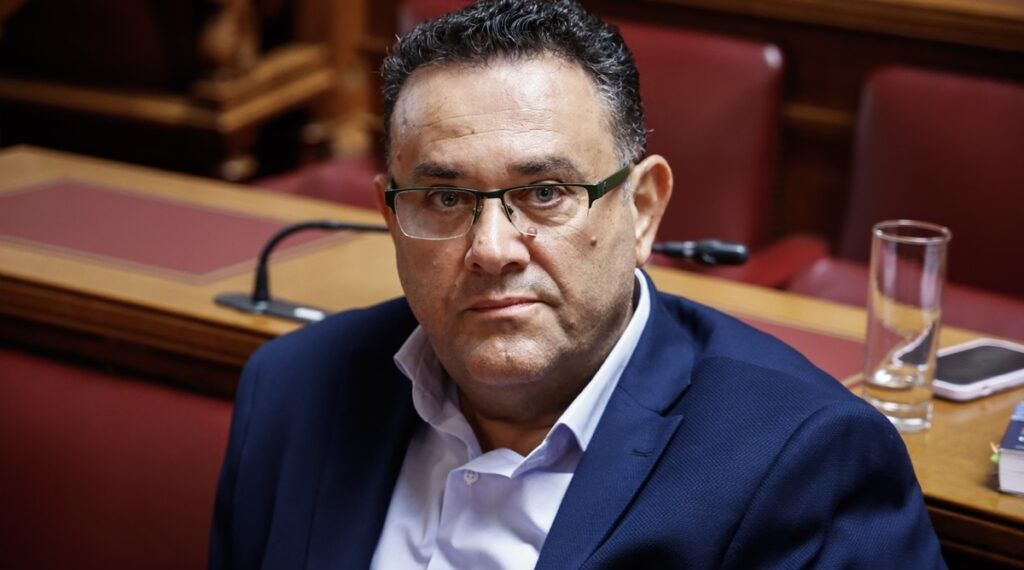 συντυχάκης-άδειο-πουκάμισο-για-το-λ-2310196