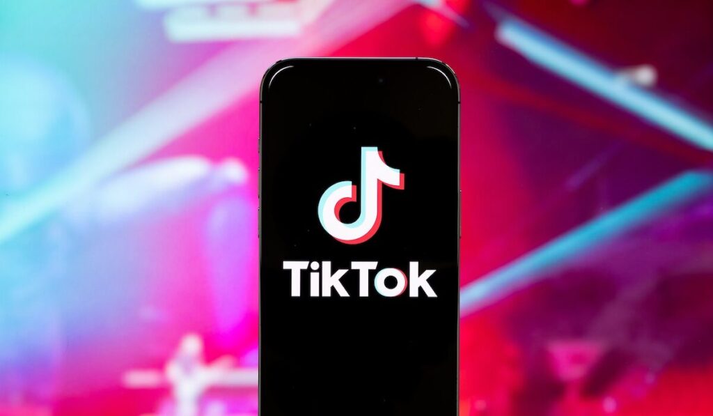 tiktok-η-νέα-ai-λειτουργία-που-ανησυχεί-τους-creators-2309591