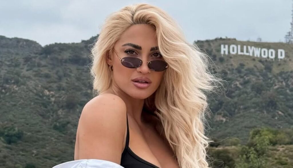 ιωάννα-τούνη-μας-ξεναγεί-στα-νέα-της-σπ-2308439