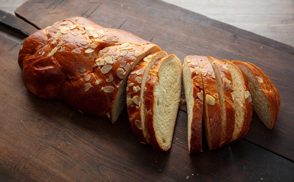 γιατί-δεν-φουσκώνει-το-τσουρέκι-και-2297372