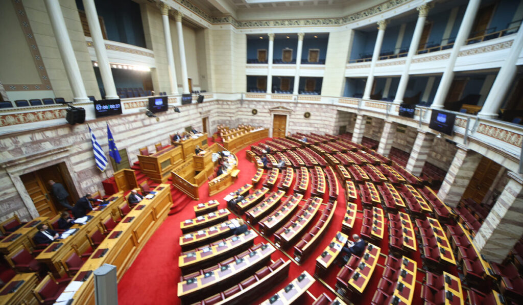 οπεκεπε-έφτασαν-στη-βουλή-οι-δύο-δικογ-2297487