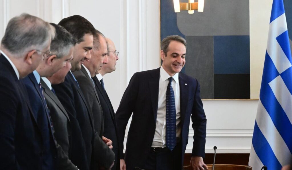 κωδικός-η-ψήφος-περνά-από-την-τσέπη-2309565