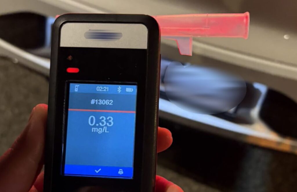 χειροπέδες-σε-μεθυσμένο-οδηγό-που-έτρ-2306067