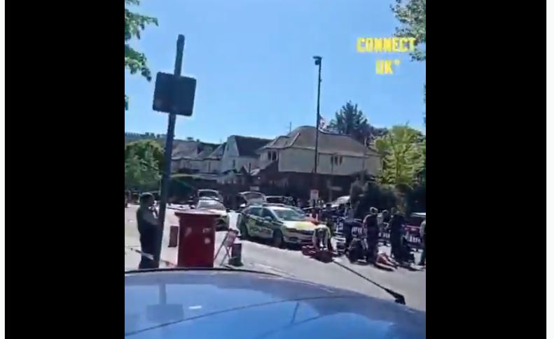 επίθεση-με-μαχαίρι-σε-συναγωγή-δύο-άτο-2313563