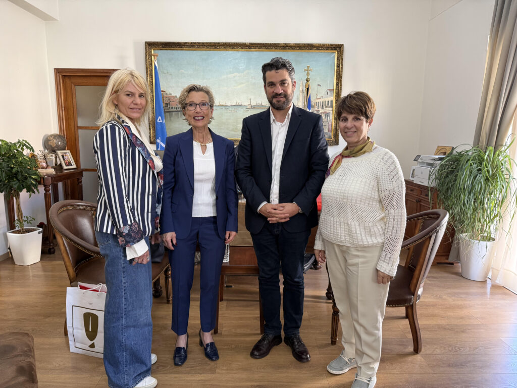 στον-δήμαρχο-χανίων-παναγιώτη-σημανδ-2301122