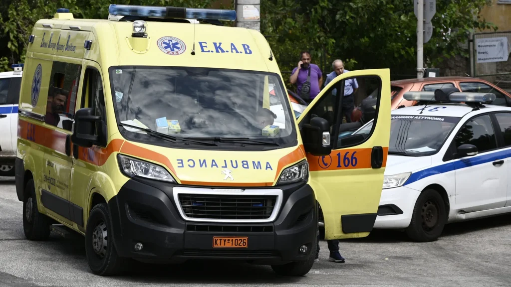 σοκ-στην-ηλιούπολη-δύο-17χρονες-έπεσαν-2321706