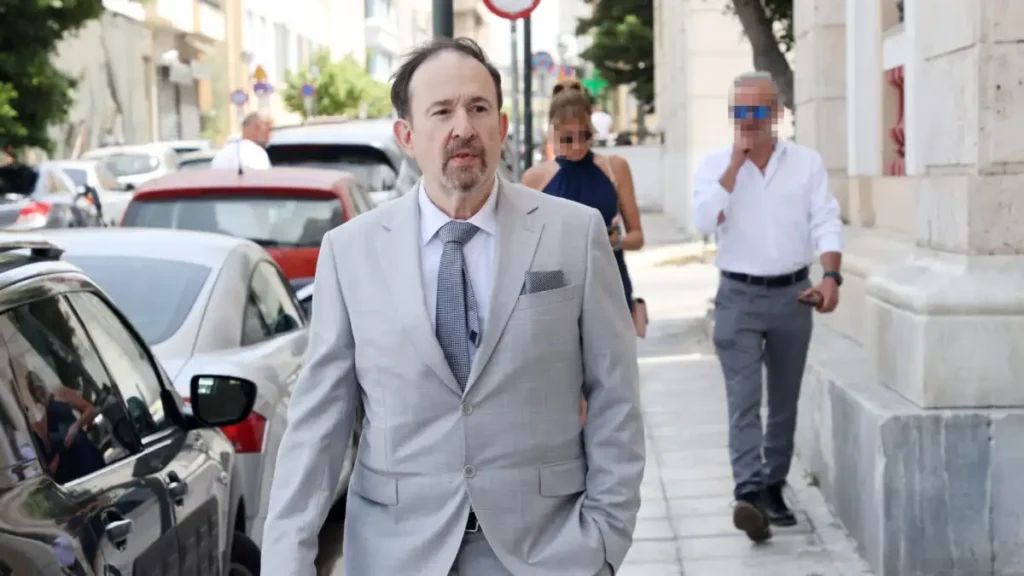 o-γιάννης-παπαμιχαήλ-νοσηλεύεται-στο-2333804