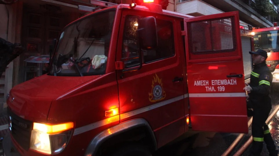 κρήτη-φωτιά-τα-ξημερώματα-σε-βιοτεχνί-2333649