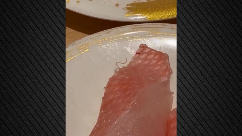 παρήγγειλε-sushi-σε-εστιατόριο-στο-χονγκ-κ-2322037