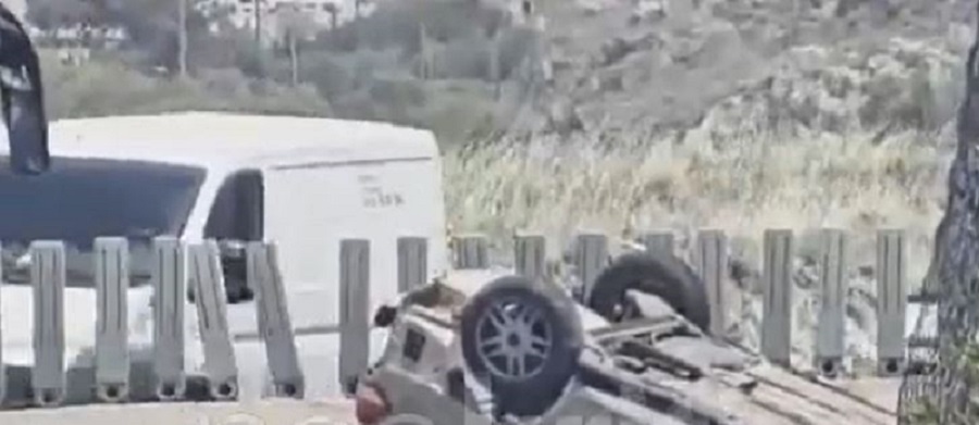 τροχαίο-στην-κρήτη-τούμπαρε-αυτοκίνη-2327358