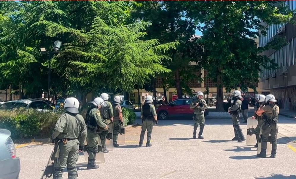επεισόδια-στο-απθ-αντιεξουσιαστές-επ-2321717