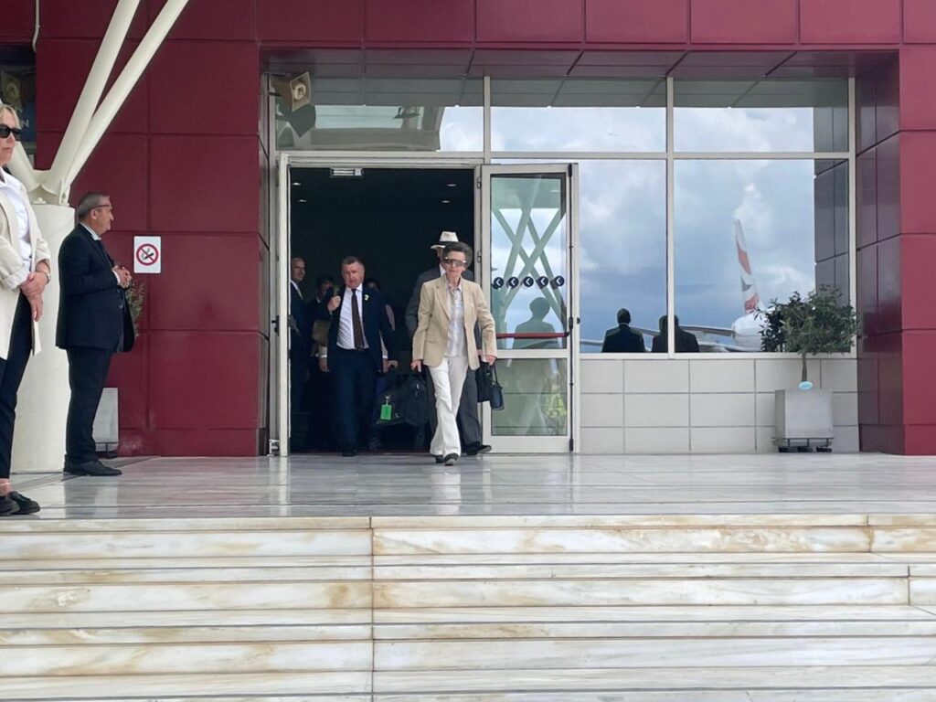 αναχώρησε-από-τα-χανιά-η-πριγκίπισσα-ά-2330277