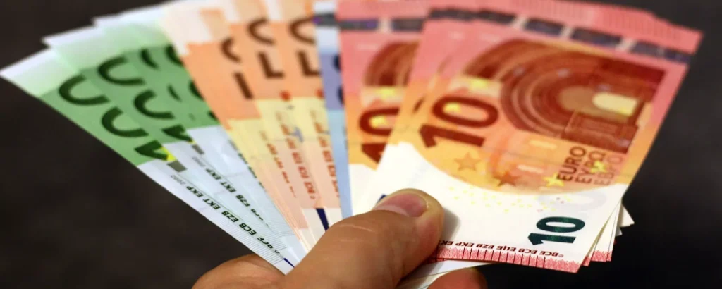 προσλαμβάνουν-με-μισθό-4-000-ευρώ-το-μήνα-2339466