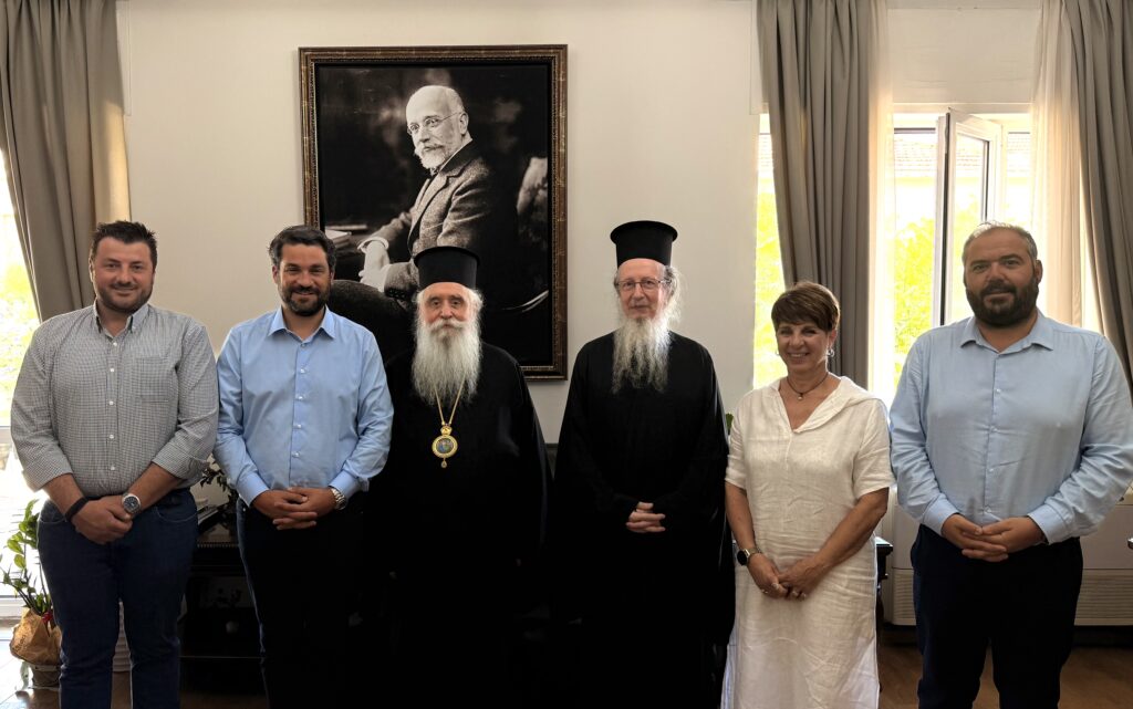 συνάντηση-δημάρχου-χανίων-με-αρχιεπί-2336529