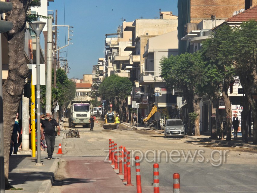 χανιά-κλειστή-και-σήμερα-η-οδός-κυδωνί-2336912