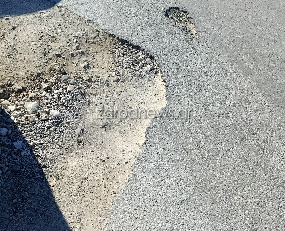 χανιά-σλάλομ-ανάμεσα-στις-λακκούβε-2336428