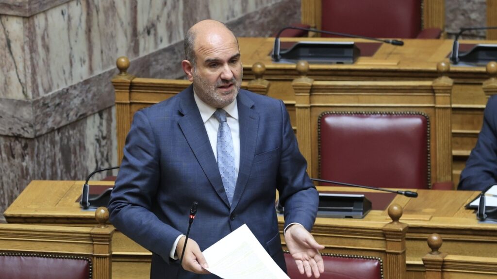κόκκινα-δάνεια-η-κυβέρνηση-απέσυρε-το-2431672
